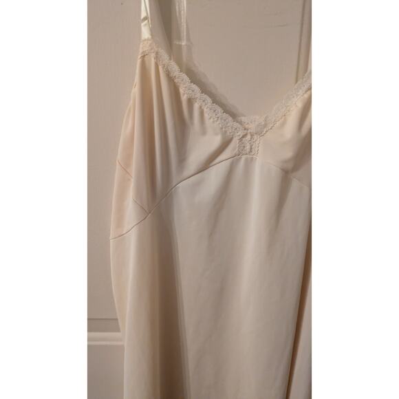 VTG Shadowline Cream/Light Yellow Long Nightgown, Satin & Lace Adjustable Straps - Picture 4 of 7